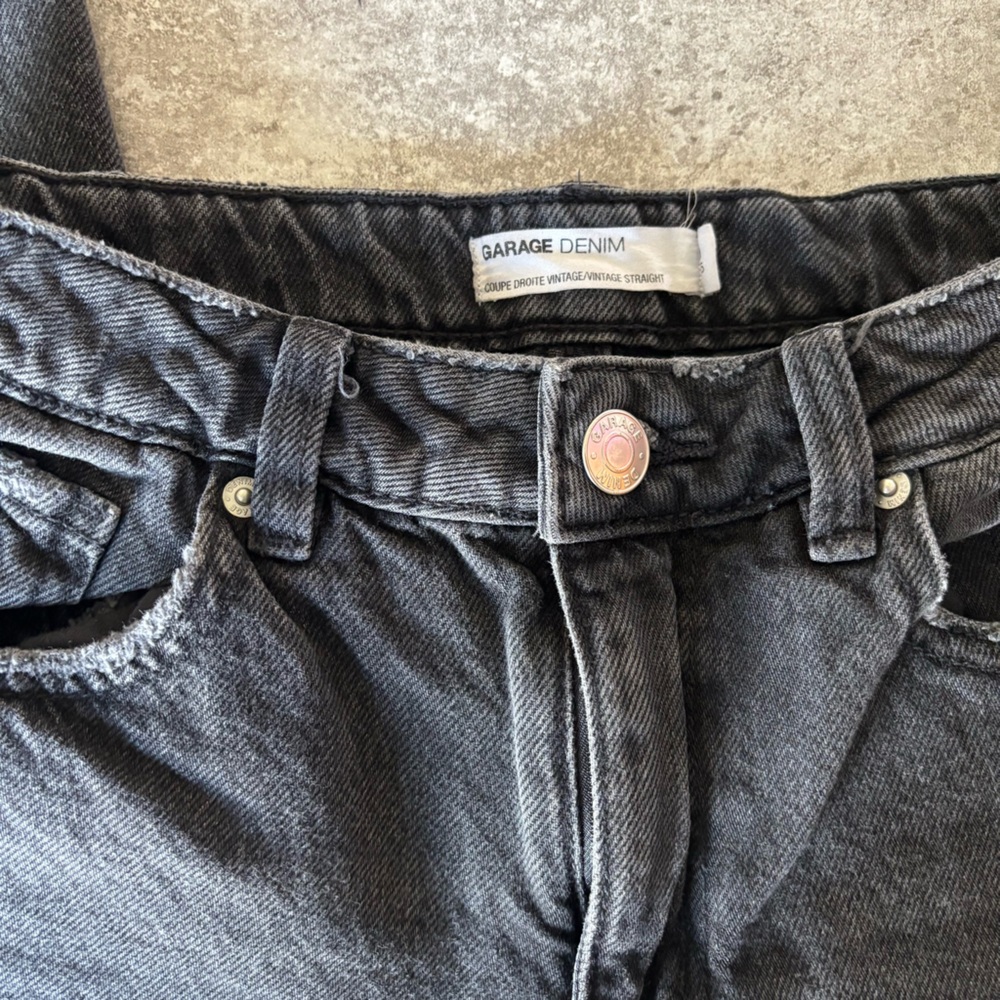 Garage Distressed High Rise Jeans - Picture 3 of 3
